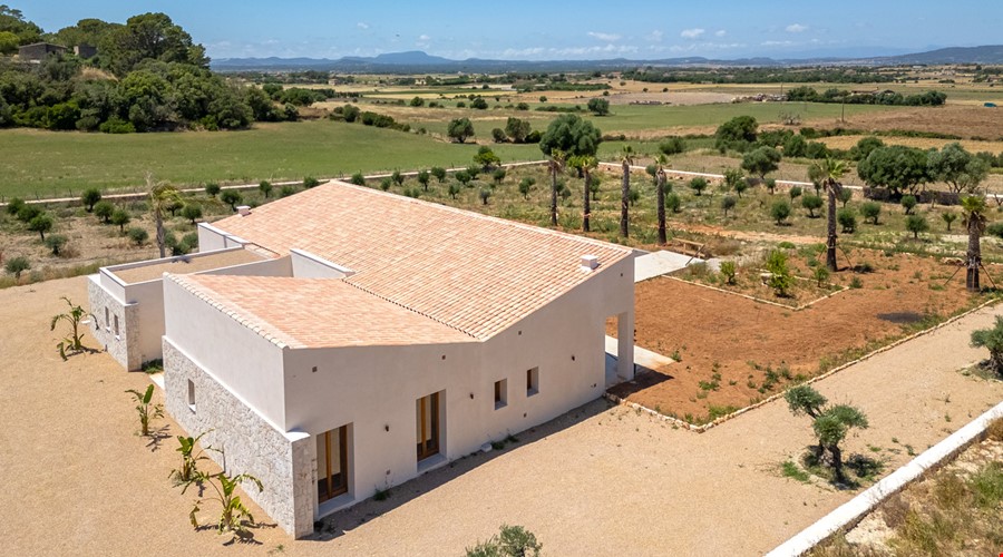 Country house for sale in Llucmajor Country house for sale in Llucmajor