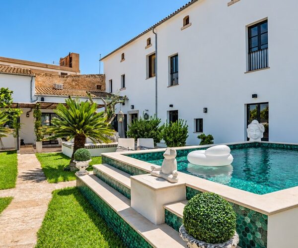 Grand historic manor with private ballroom and wellness spa near santa maría del camí