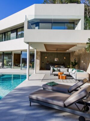Sophisticated five-bedroom contemporary villa for sale in port d’andratx