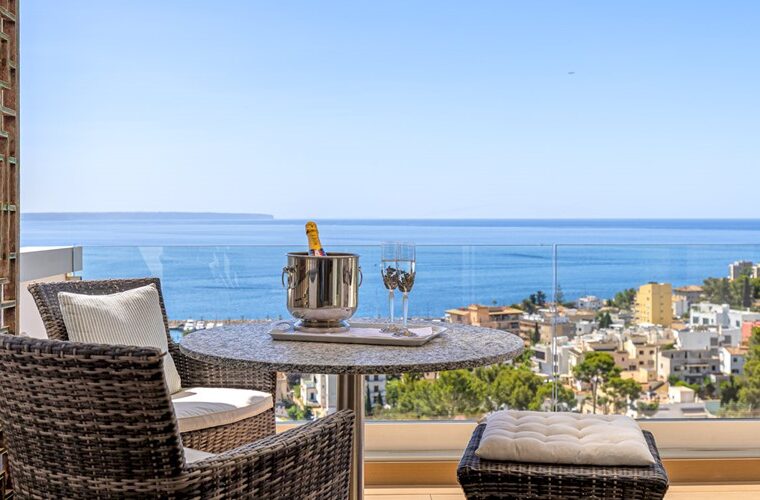 Luxurious penthouse with private rooftop jacuzzi for sale in cala major