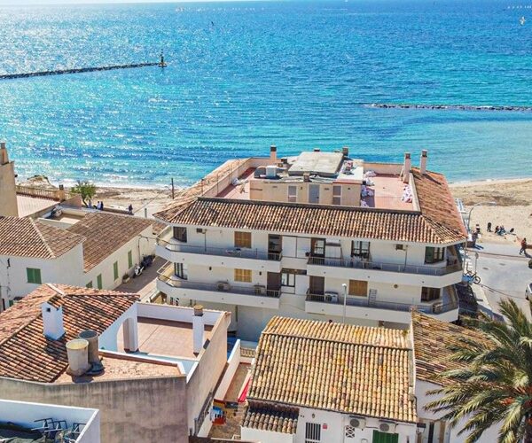 Expansive multi-level villa with sea views and investment potential for sale in ciudad jardin