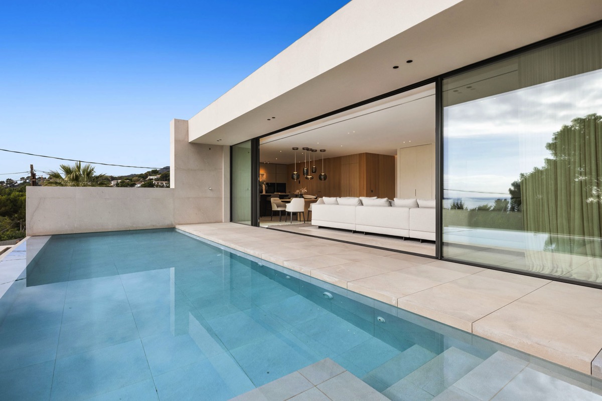 Newly constructed contemporary villa with panoramic vistas for sale in Portals Nous