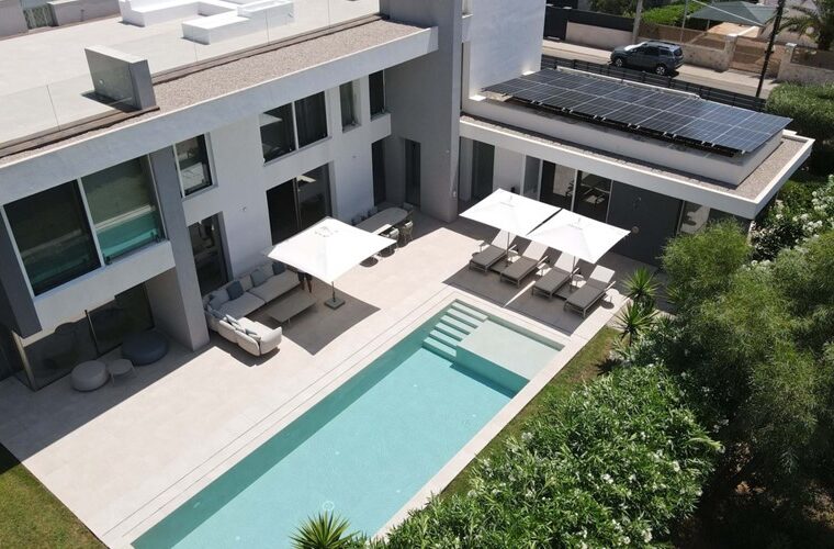 Spacious contemporary villa with private pool and mature gardens for sale in santa ponsa