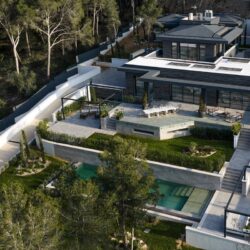 Contemporary six-bedroom architectural masterpiece villa for sale in santa ponsa