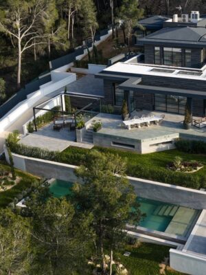 Contemporary six-bedroom architectural masterpiece villa for sale in santa ponsa