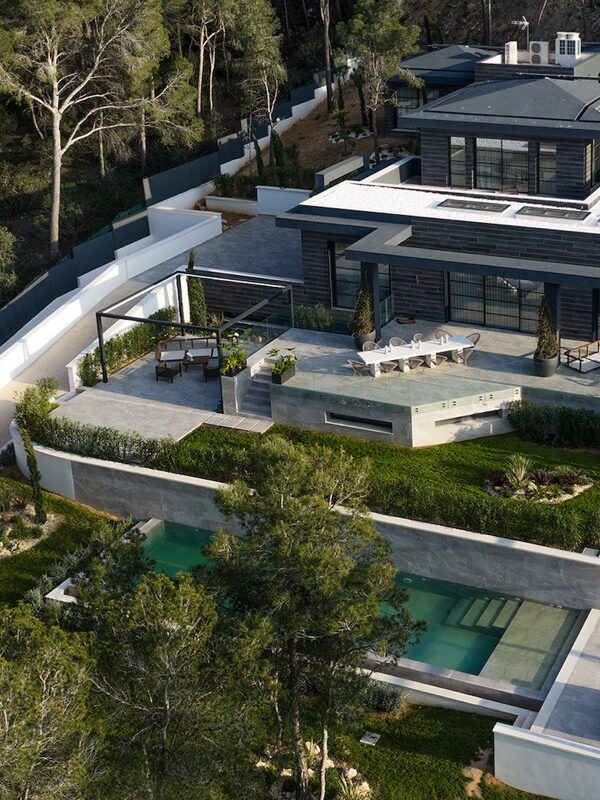 Contemporary six-bedroom architectural masterpiece villa for sale in santa ponsa