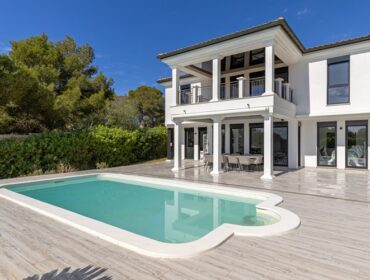 Stately mediterranean villa with private south-facing pool in santa ponsa