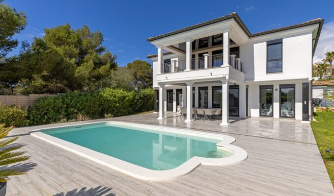 Stately mediterranean villa with private south-facing pool in santa ponsa