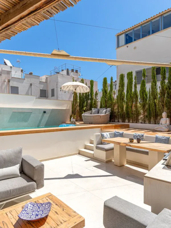 Exquisitely renovated townhouse with pool and roof terrace for sale in palma