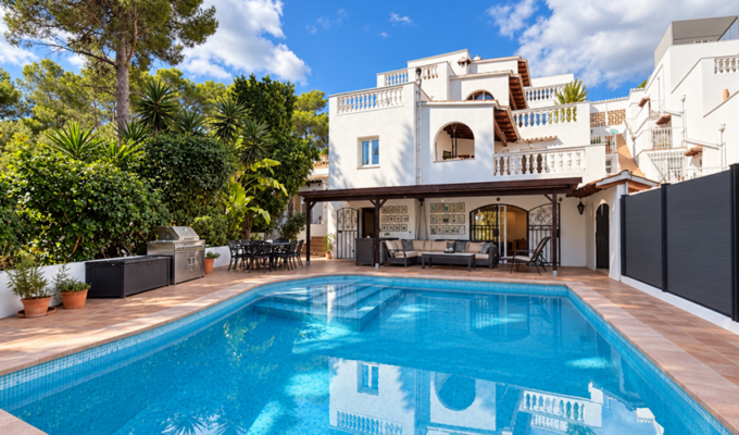 Serene three-bedroom coastal residence with guest suite and private pool for sale in cala vinyes