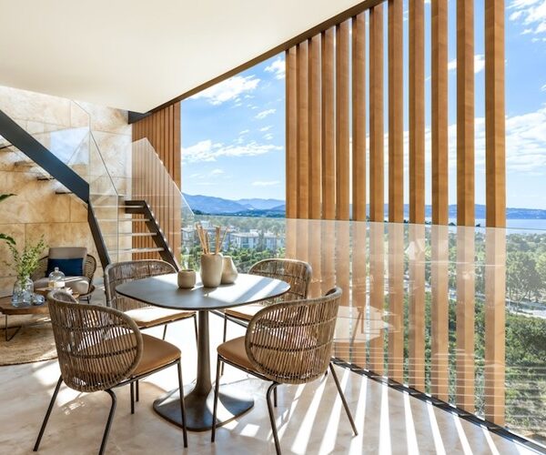 Three-bedroom modern penthouse with private roof terrace and sea views for sale near port d'andratx