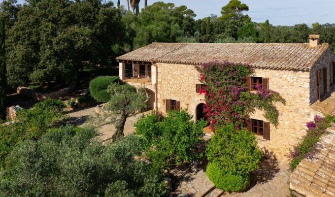 Stately stone finca with vineyard and tennis court for sale in llucmajor