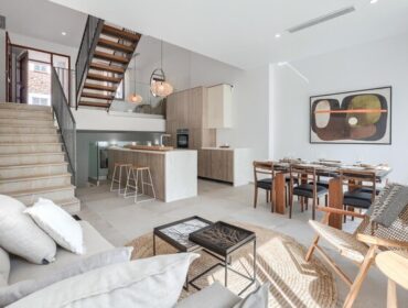 Modern four-bedroom townhouse with heated pool and citrus garden in fornalutx