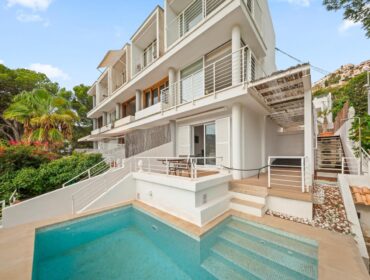 Contemporary townhouse with private pool and harbour views for sale in port d’andratx
