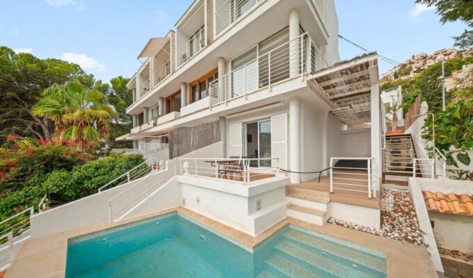 Contemporary townhouse with private pool and harbour views for sale in port d’andratx
