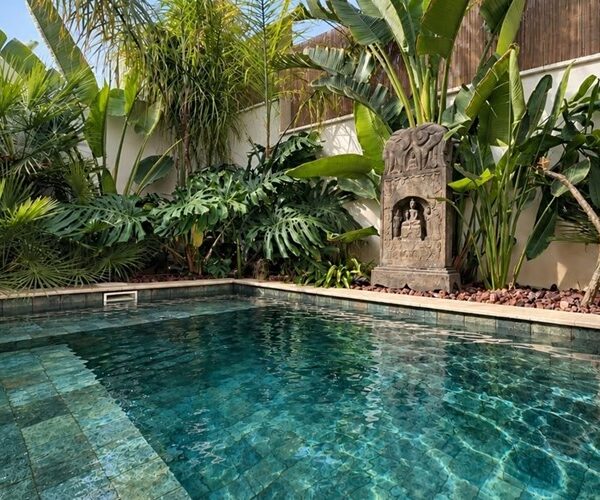 Exquisite renovated mediterranean villa with heated pool and rooftop terrace in bendinat