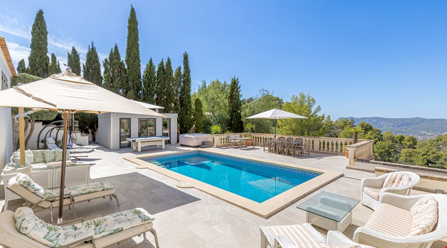 Villa for sale in Calvià
