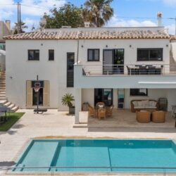Modern four-bedroom villa with private pool near port adriano in el toro