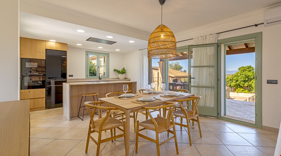 Villa for sale in Sineu